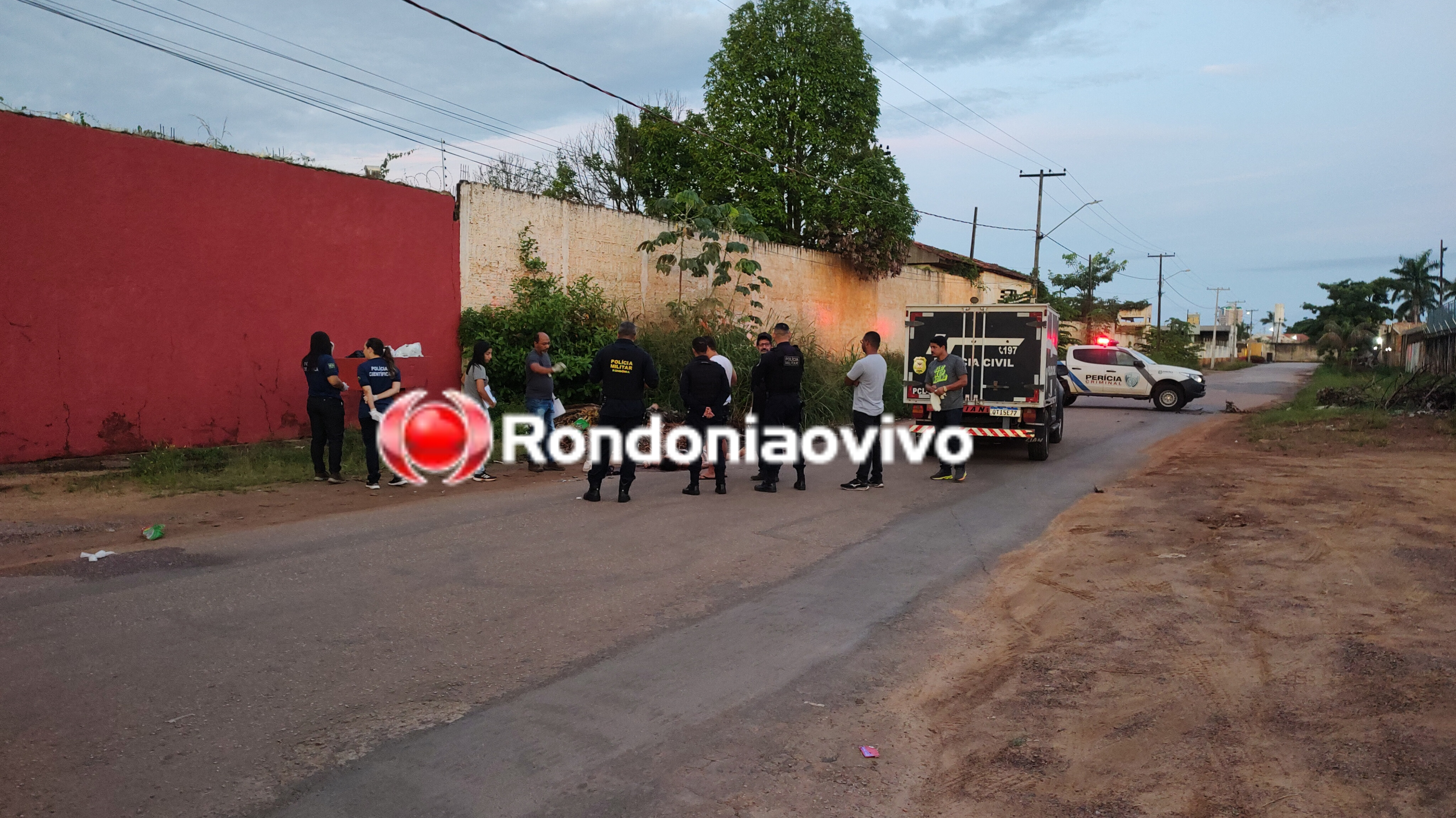 VÍDEO: Travesti é assassinada a golpes de facão na capital