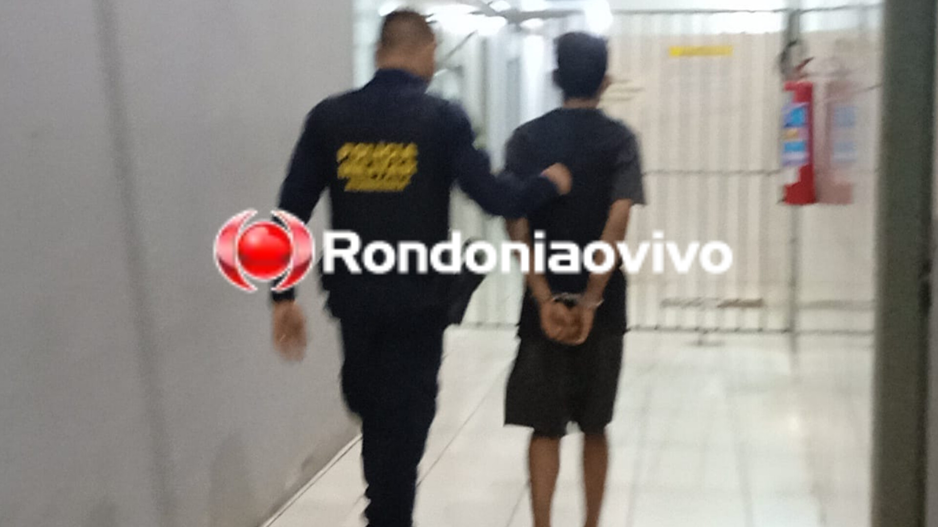 NA MADRUGADA: Jornalista flagra e detém acusado cometendo furto em residência 