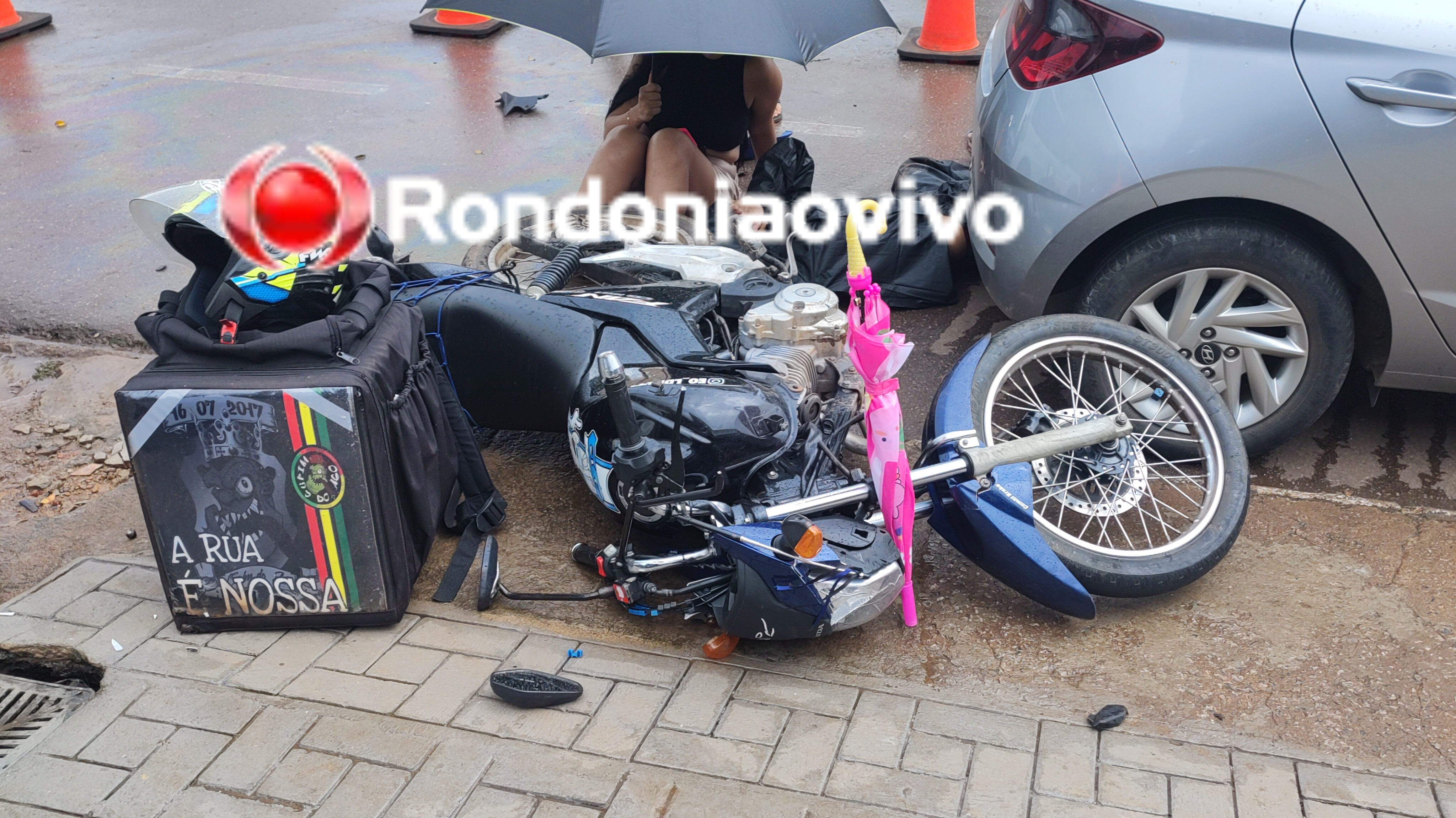 URGENTE: Pajero sai de garagem e provoca grave acidente com motoboy