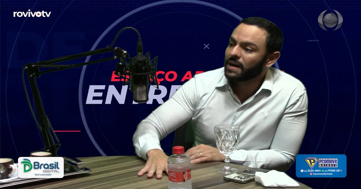 NADANDO DE BRAÇADA: Junior Gonçalves diz que governo está com caixa positivo 