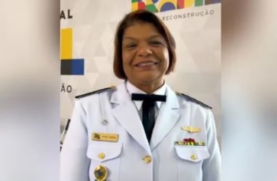 MARINHA: Médica é promovida e se torna a primeira almirante negra da história