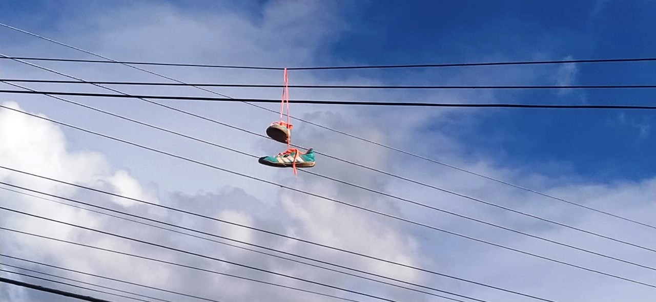ENERGISA ALERTA: Em  Rondônia, prática perigosa de jogar objetos na rede elétrica já afetou quase 20 mil clientes em 2026