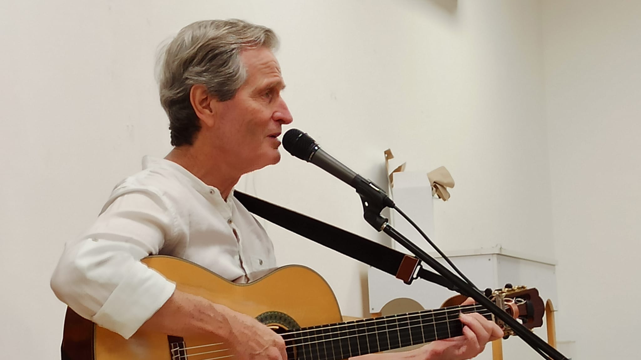 ORI HARPAZ: Musicista israelense faz show gratuito em Porto Velho no auditório da Unisapiens