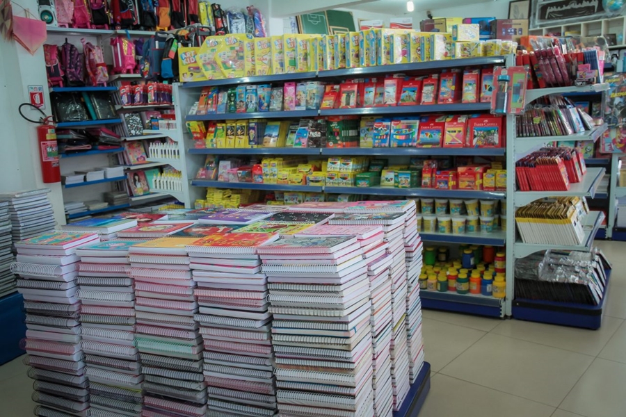 PROCON ORIENTA: Consumidores devem ficar atentos à lista de material escolar