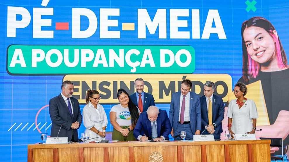 PÉ-DE-MEIA: MEC publica regras e calendário de pagamento da bolsa para alunos 