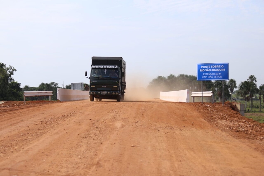 INFRAESTRUTURA: Governo do Estado entrega ponte de concreto em São Miguel do Guaporé
