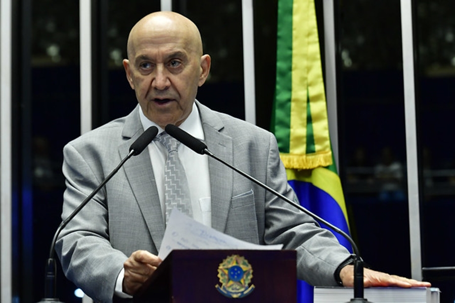 CONFÚCIO MOURA: Senador defende educação de qualidade e pede combate a desigualdades