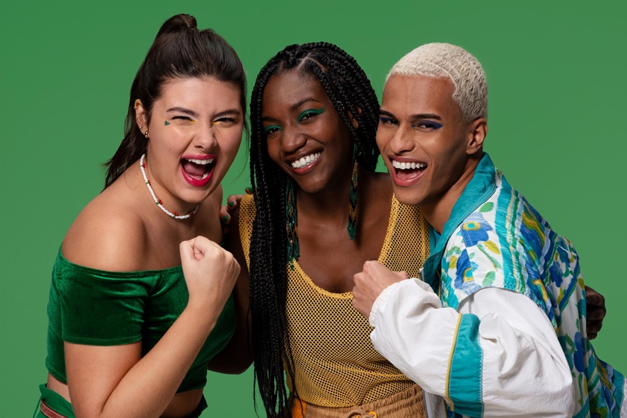 CORES DO PAÍS: Quem Disse, Berenice? e Guaraná Antarctica se juntam para torcer pelo Brasil