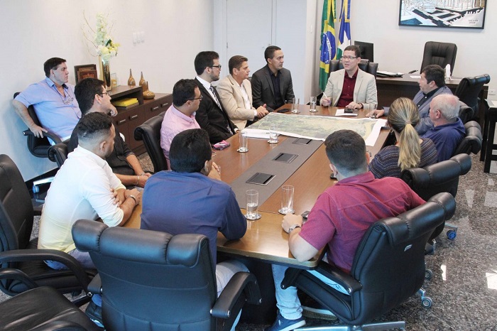 INFRAESTRUTURA: Governador garante que pavimentação da Estrada do Belmont será prioridade