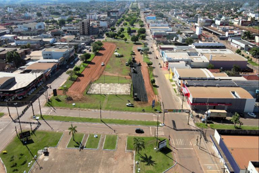 PATRIMÔNIO: Governo do Estado executa Regularização Fundiária em Rolim de Moura