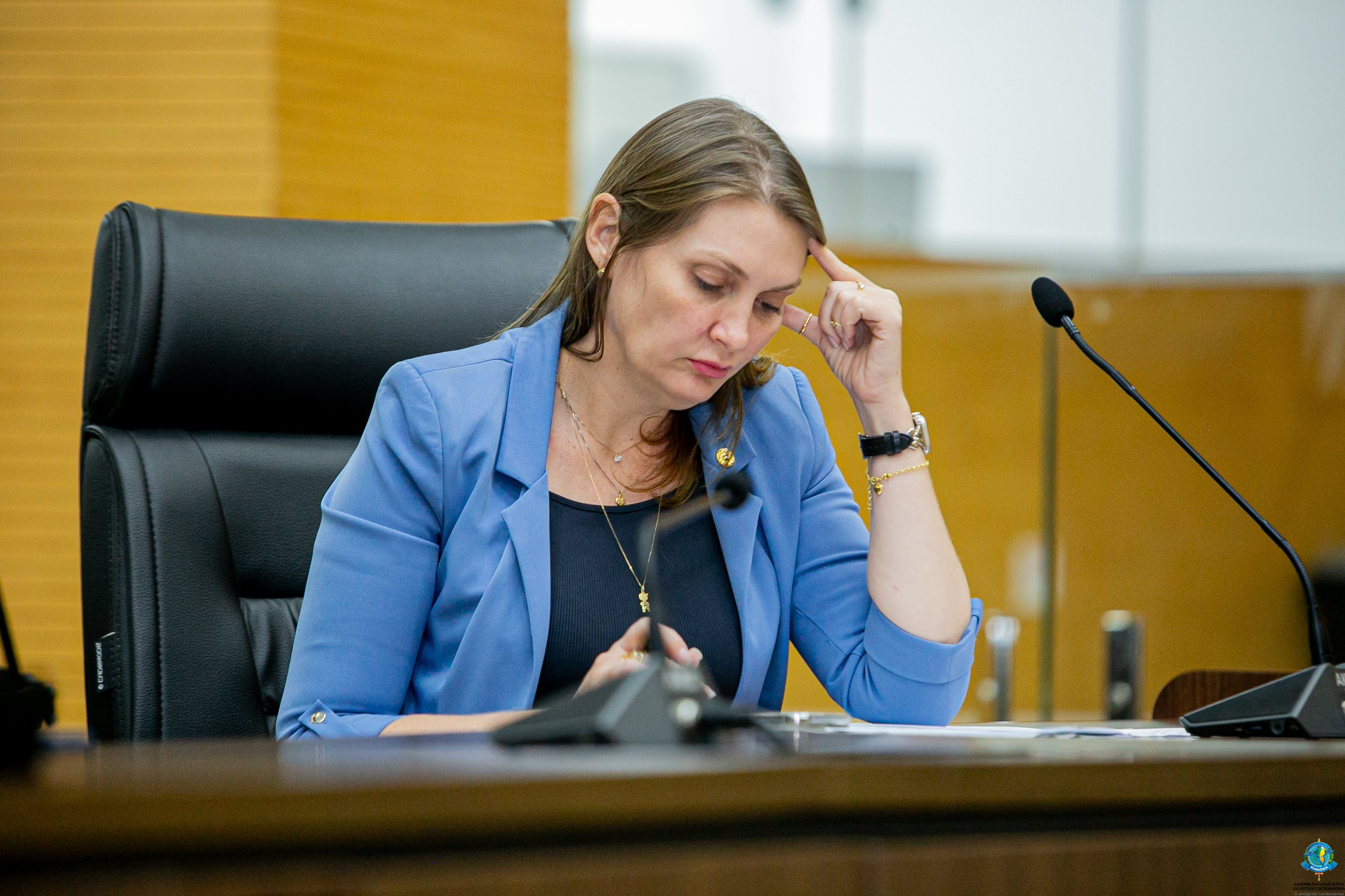 LEBRINHA: Deputada empenha R$ 100 mil para compra de medicamentos 