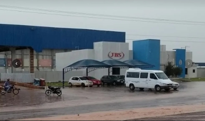 CONTROVERSIA AMBIENTAL: JBS tem multa ambiental milionária cancelada em Rondônia