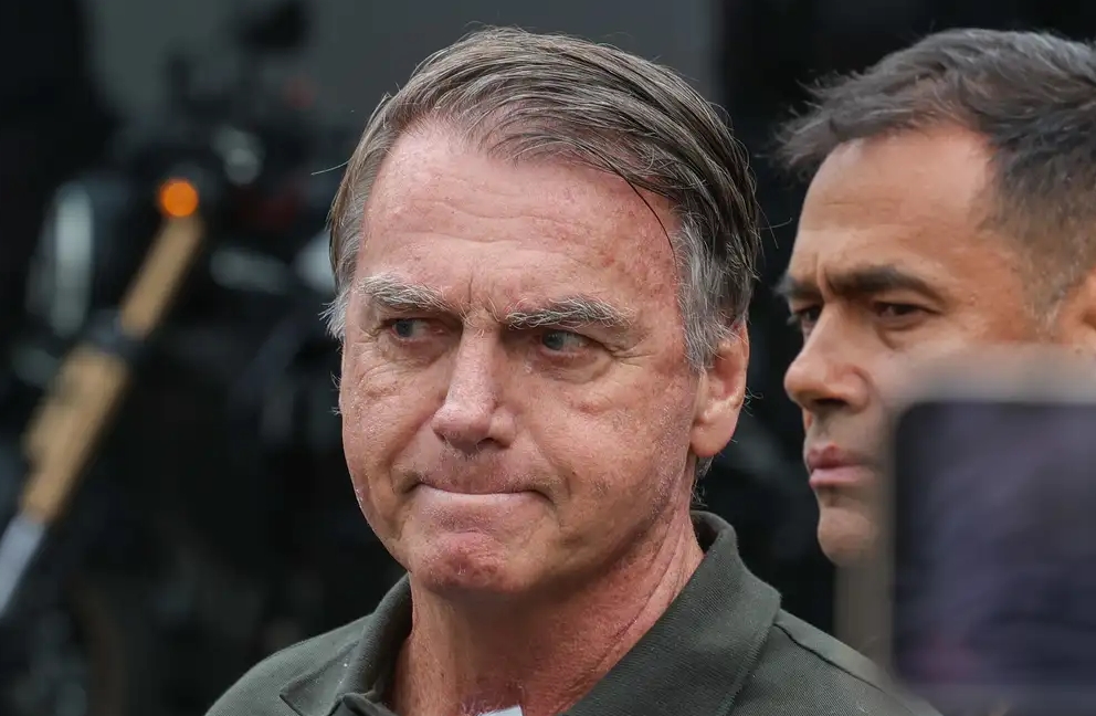 ULTIMATO: STM dá dez dias para Bolsonaro entregar defesa contra perda de patente