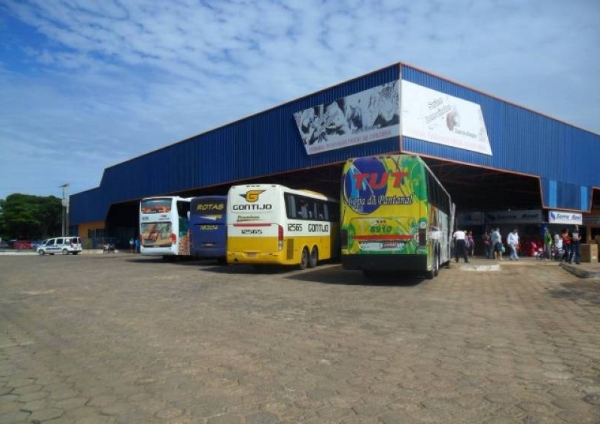 NA RODOVIÁRIA: Atendente tenta fugir após cobrar taxa absurda de idosa