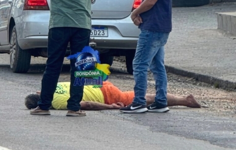 CENAS DA CIDADE: 'Marco Brasil' de Ji-Paraná passa mal em via pública e é socorrido