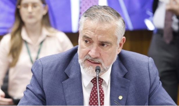 ESCALA 6X1: O que acontece agora com a retirada da urgência?