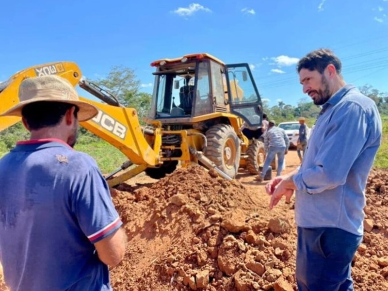 MÁRCIO PACELE: Vereador visita distritos e acompanha obras de reforma da UBS de Nova Califórnia
