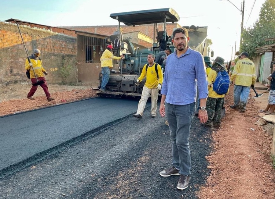 ASFALTO: Prefeitura atende pedido de Márcio Pacele e realiza serviços no bairro socialista