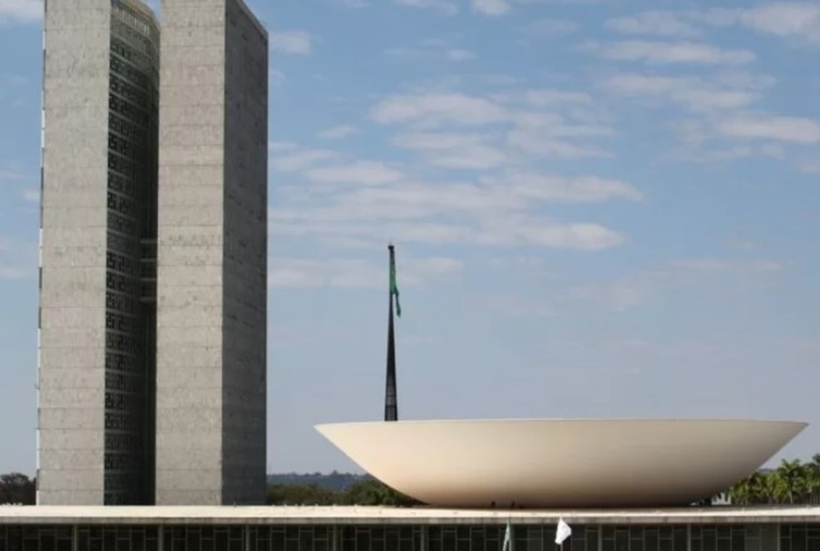 CONCORRÊNCIA: Quase 90% dos deputados federais tentam reeleição este ano