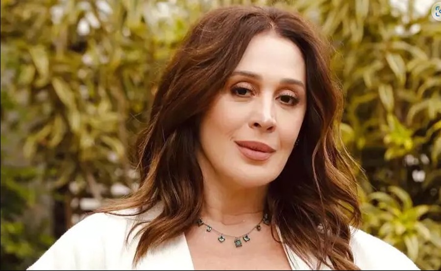 SURPRESA: Aos 55 anos, Claudia Raia anuncia que está grávida