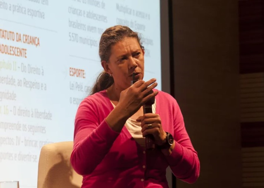 COMANDO:  Ana Moser deve assumir Ministério dos Esportes