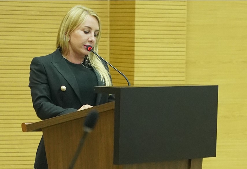 IEDA CHAVES: Deputada defende ações preventivas durante setembro amarelo