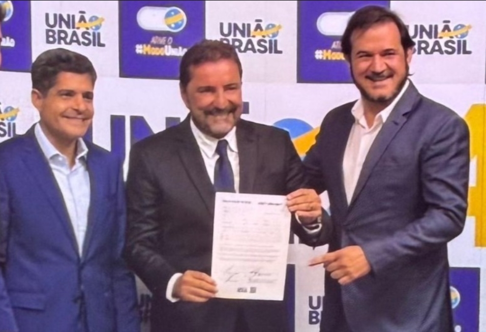 VISA O GOVERNO: Hildon Chaves filia-se ao União Brasil e anuncia pré-candidatura ao governo