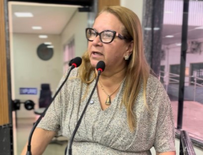 ELLIS REGINA: Câmara Municipal aprova dois projetos da vereadora