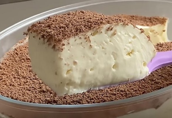 RAPIDINHO: Sobremesa fácil e cremosa com apenas 4 ingredientes