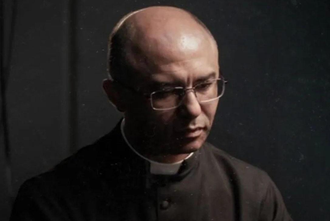 PUNIÇÃO: Padre de Brasília ligado a grupo conservador é excomungado pelo Vaticano
