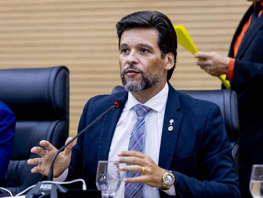 DELEGADO CAMARGO: Deputado denuncia falta de planejamento e possível uso político de recursos do DER