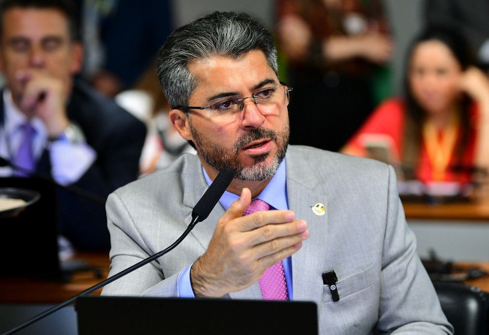 ABRIL VERMELHO: Marcos Rogério pede esclarecimentos sobre proteção aos produtores