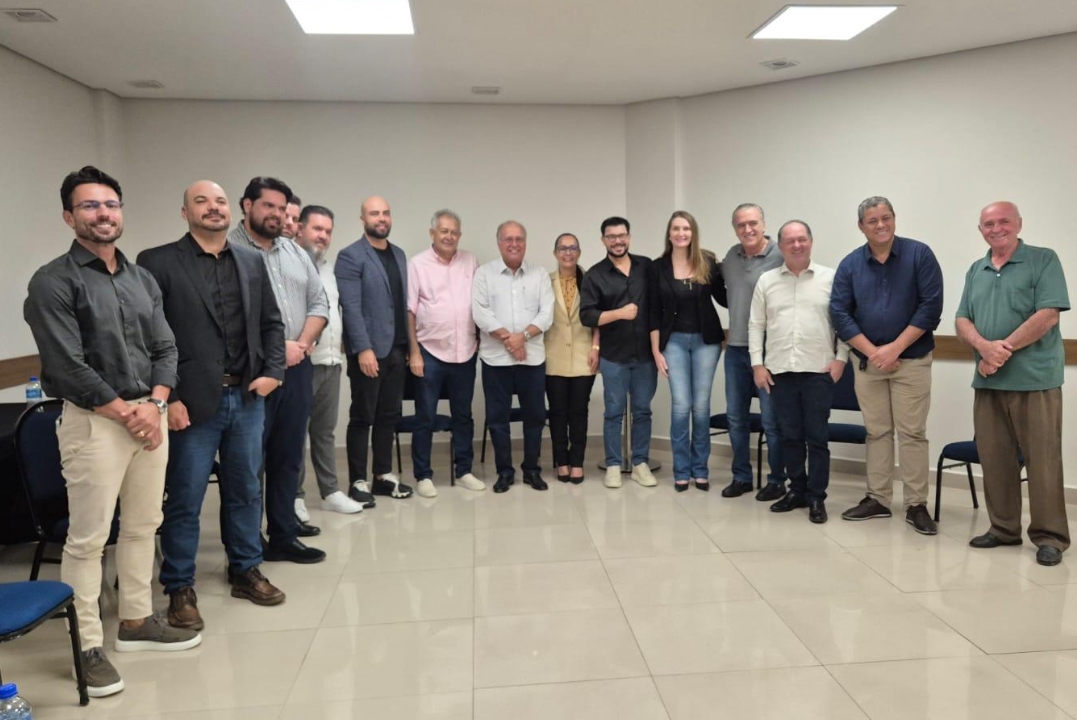 RENOVAÇÃO SOLIDÁRIA: Elias Rezende assume presidência do PRD e consolida liderança