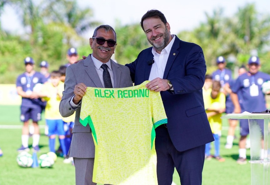 ALEX REDANO: Deputado prestigia inauguração de Centro de ...