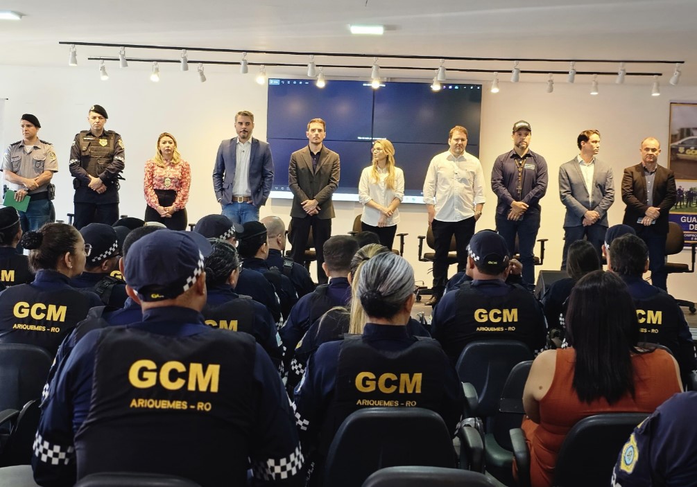 THIAGO FLORES: Deputado apoia curso de armamento e tiro da Guarda Municipal de Ariquemes