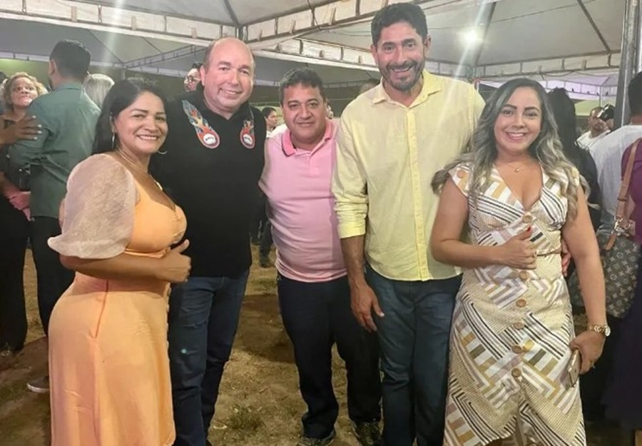 120 RUAS: Márcio Pacele prestigia evento sobre asfaltamento na capital