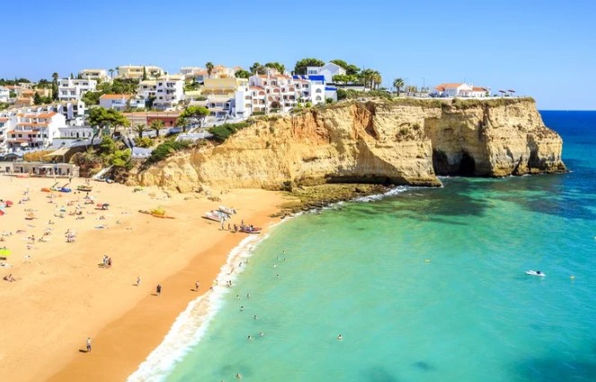 ALGARVE: Região de Portugal precisa de trabalhadores e procura por brasileiros