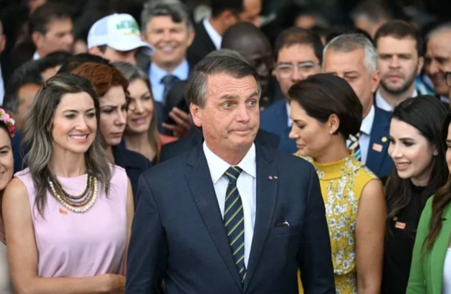 CAMPANHA: Bolsonaro relaciona alto desempenho de Lula ao analfabetismo no Nordeste