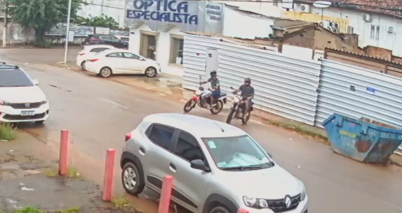 VÍDEO: Trabalhador tem motocicleta furtada na frente de obra em Porto Velho