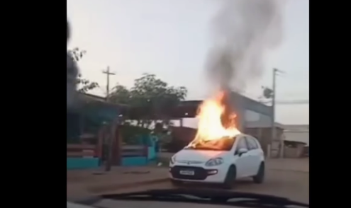 VÍDEO: Carro usado em atentado a tiros é totalmente incendiado 