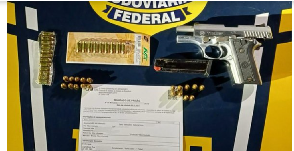 NO FLAGRA: Foragido é preso com arma roubada de perito criminal na capital 