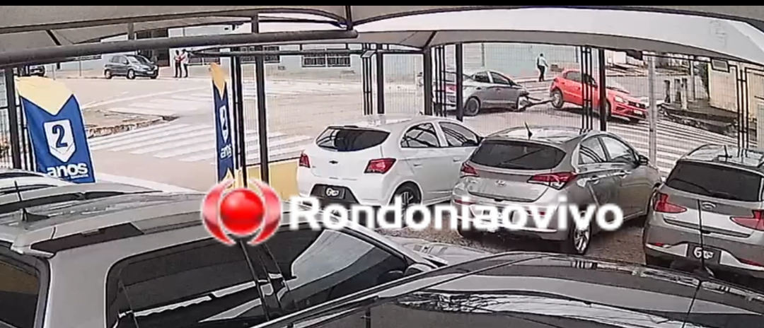 VÍDEO: Câmeras de monitoramento registraram acidente com capotamento na Dom Pedro II