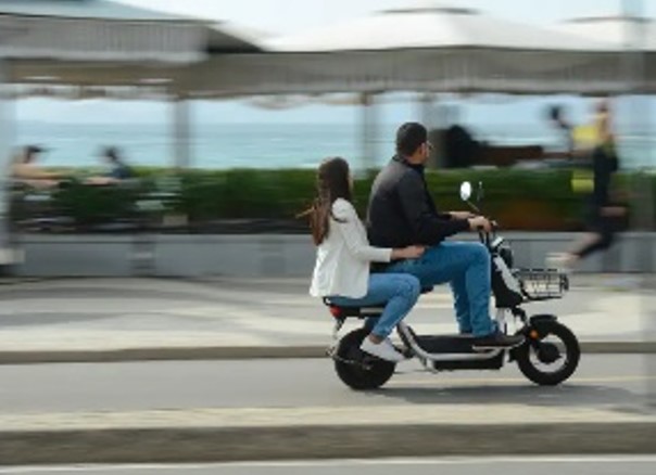 ITENS DE SEGURANÇA: Contran muda regras para ciclomotores, e-bikes e patinetes