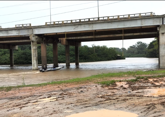 RISCO DE CHEIA: Defesa Civil alerta para possíveis alagamentos por enchente no rio Jaru