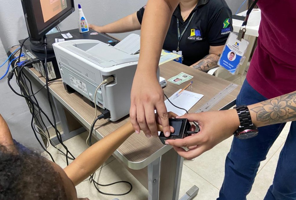 FIQUE ATENTO: Prefeitura emite gratuitamente nova Carteira Nacional de Identidade