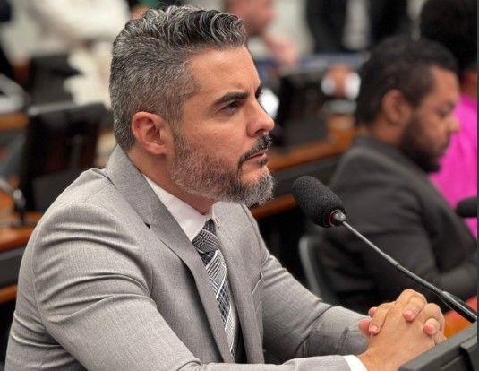 THIAGO FLORES: Congresso derruba veto e aprova laudo permanente para PCDs