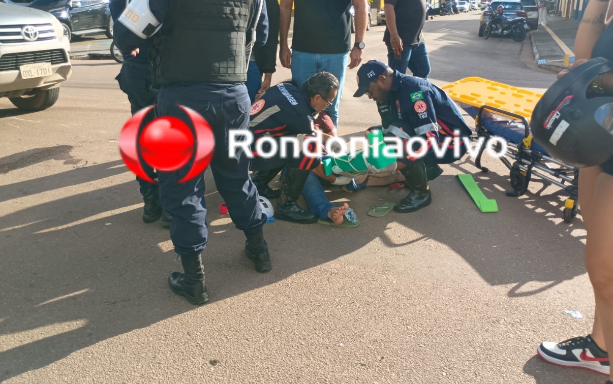 ​URGENTE: Mulher em moto sofre fratura exposta ao avançar preferencial no Centro