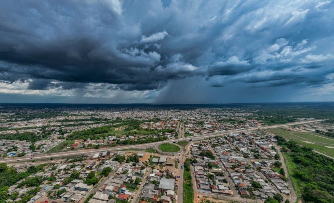 CAI-ÁGUA: Domingo terá calor e pancadas de chuva em RO 