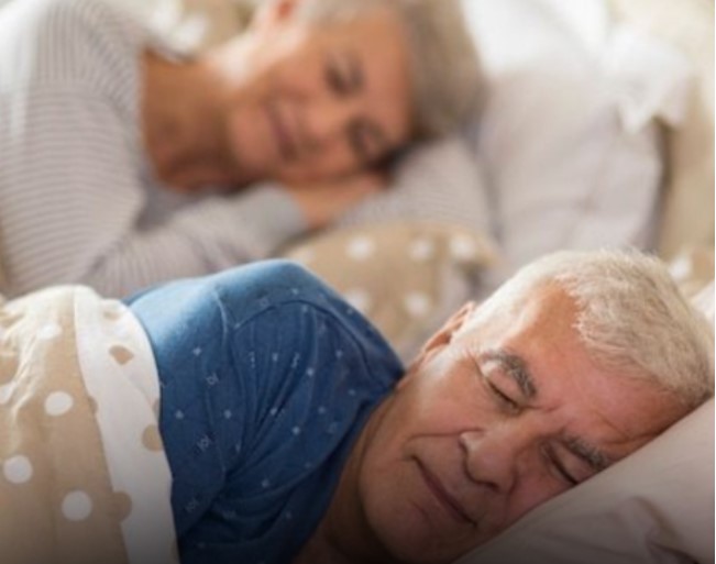 CIÊNCIA CONFIRMA: Dormir com a pessoa amada faz bem por dentro e por fora