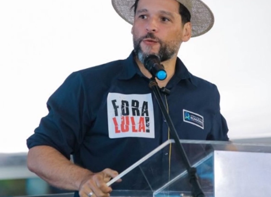 BLOGENTRELINHAS: Rodrigo Camargo, o deputado dos imbecis